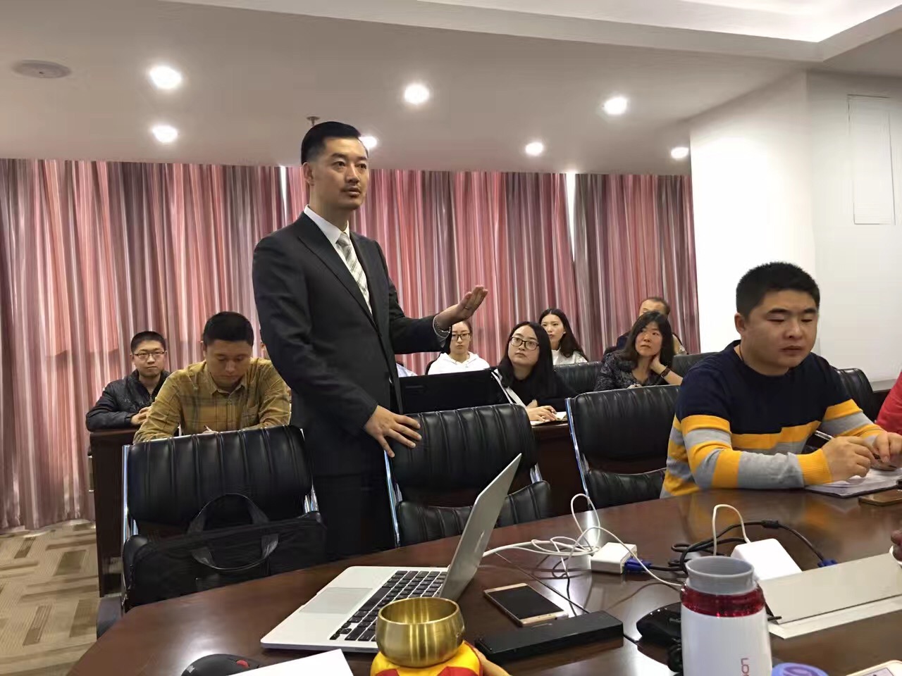 第一场2.jpg 第一场2.jpg